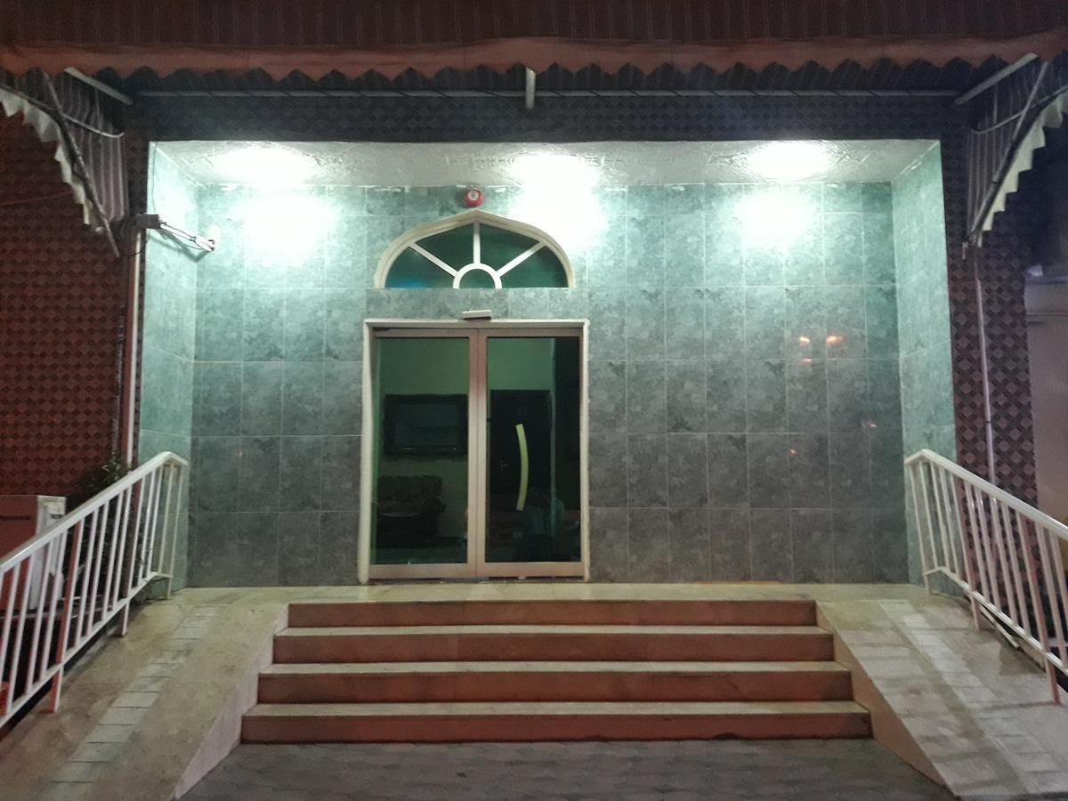 Lake Hotel Mukhi エクステリア 写真